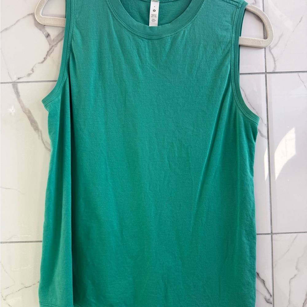 lululemon athletica Sleeveless Crew Tank in Teal Green
